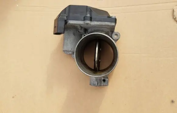 Audi A8 S8 D4 4H Throttle valve 059145950AA