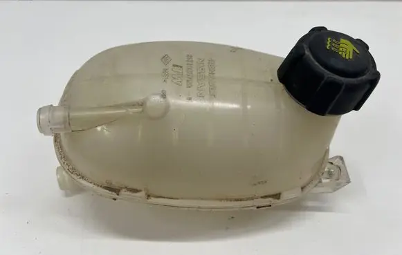 Renault Captur II Coolant expansion tank/reservoir 217102572R