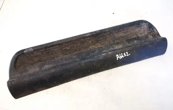 Chrysler Neon I Rear sill trim cover 4620224at