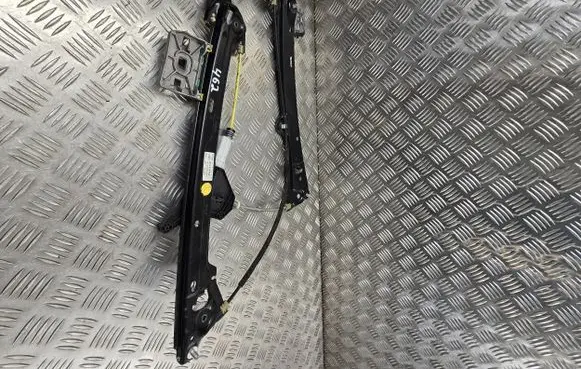 Front window lifting mechanism without motor