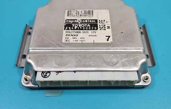 Toyota Yaris Engine control unit/module ECU 89661-0D070 IMPRK1394168