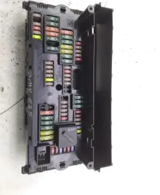BMW 5 F10 F11 Fuse module 923442101