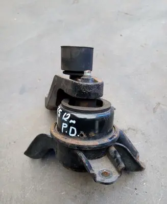 Hyundai ix35 Engine mount bracket 12A20A76880