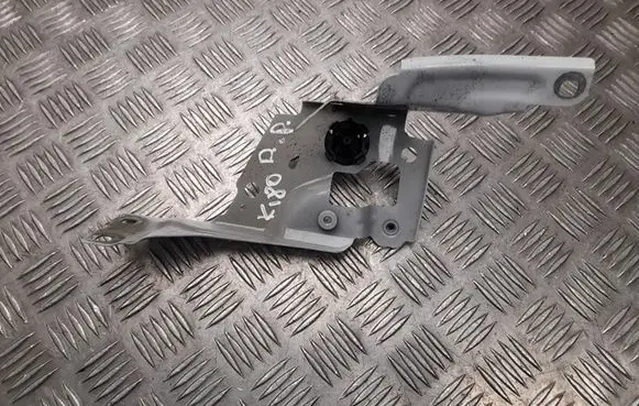BMW i4 Fender mounting bracket 8739318
