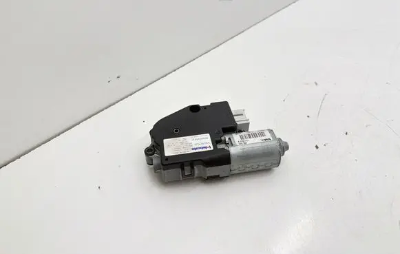 Volkswagen Touareg II Sunroof motor/actuator 7P0959591C 1880304 VWP0526