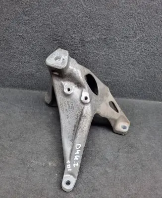 Audi A8 S8 D4 4H Engine mounting bracket 4H0199308AF 4H0199308AM