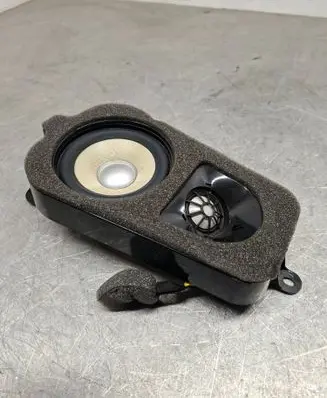 BMW X5 F15 Parcel shelf speaker 927854203 922486902 9224867