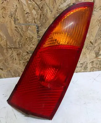 Ford Focus Rear/tail lights XS4X13404AC
