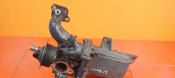 Opel Vivaro EGR valve cooler 147355224R 21MB29