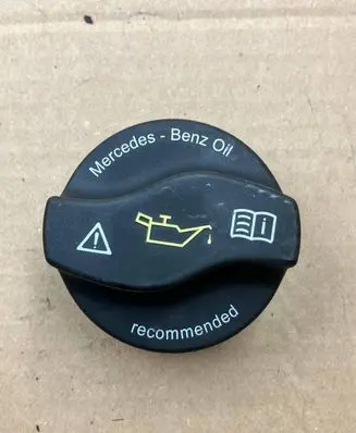 Mercedes-Benz A W176 Oil filler cap A0000101685 PA66GF35