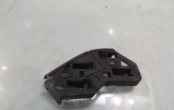 Volkswagen Cross Polo Front bumper mounting bracket 6Q0807183A