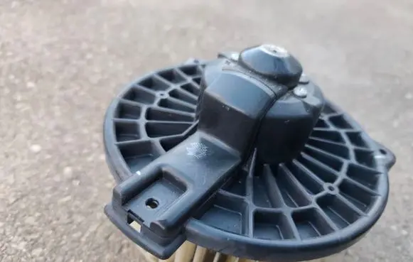 Heater fan/blower