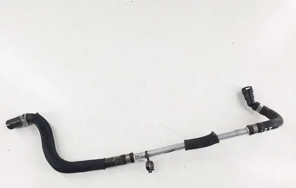 Engine coolant pipe/hose