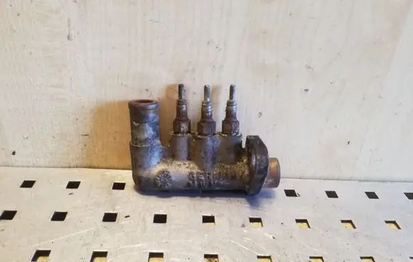 Volvo S70 V70 V70 XC Electric engine pre-heating system (optional) 074121145G