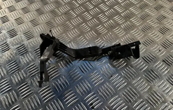 Mercedes-Benz E W238 Front underbody cover/under tray A2135462180