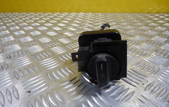 Mercedes-Benz B W245 Light switch 1695452804
