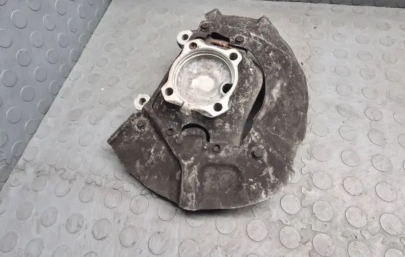 BMW 5 E60 E61 Front wheel hub 6760954