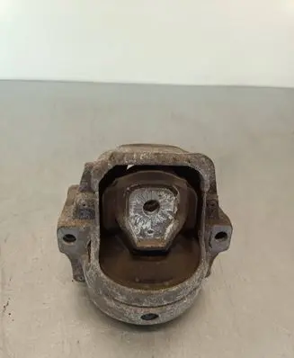 Audi A5 Sportback 8TA Engine mount bracket 