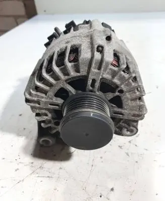BMW 5 F10 F11 Generator/alternator 8507624 FG18S052 2608669C