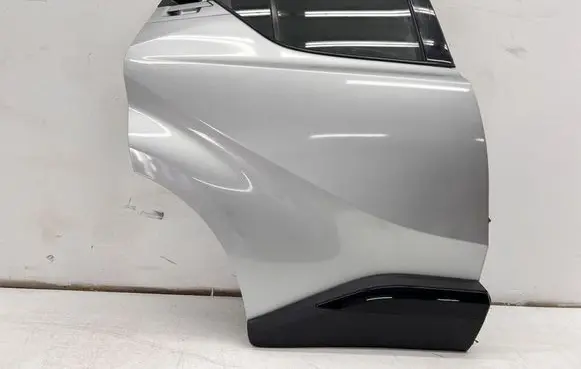Toyota C-HR I Rear door 