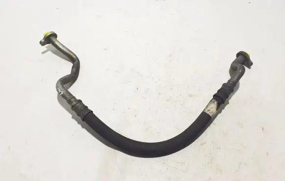 Volvo XC70 Air conditioning (A/C) pipe/hose 30630808