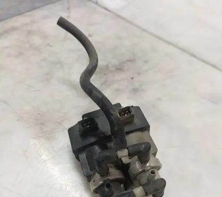 Audi A6 S6 C5 4B Turbo solenoid valve 059906629 PX0125223