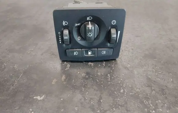 Light switch