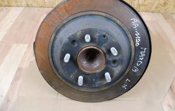 Mazda CX-5 II Stub axle KB7W2612XA