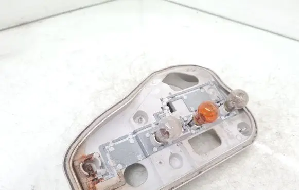 Opel Astra H Tail light bulb cover holder 417041L