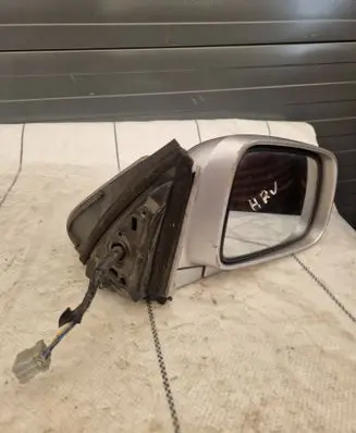 Front door electric wing mirror