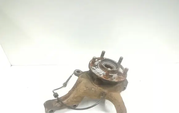 Nissan Juke I F15 Front wheel hub
