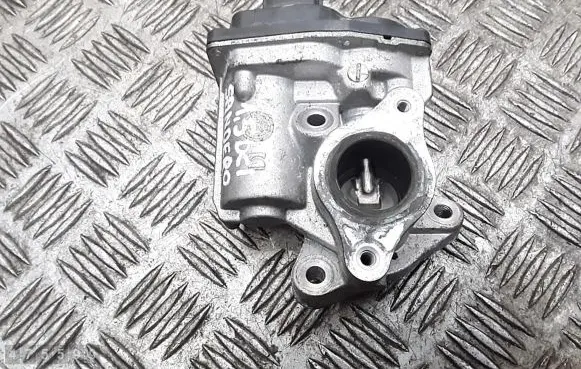 Renault Sandero II EGR valve cooler H8201143495 147102557R
