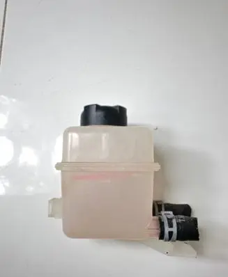 MG ZS Coolant expansion tank/reservoir 10563401 544955268