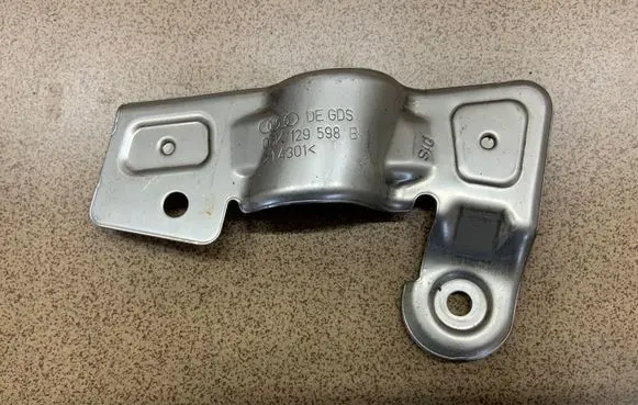 Audi A3 S3 8V Engine mounting bracket 06K129598B