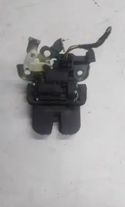 Audi A6 S6 C6 4F Tailgate/trunk/boot lock/catch/latch 8K9827505A