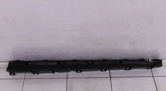 Audi R8 42 Sill/side skirt trim 4S0853922