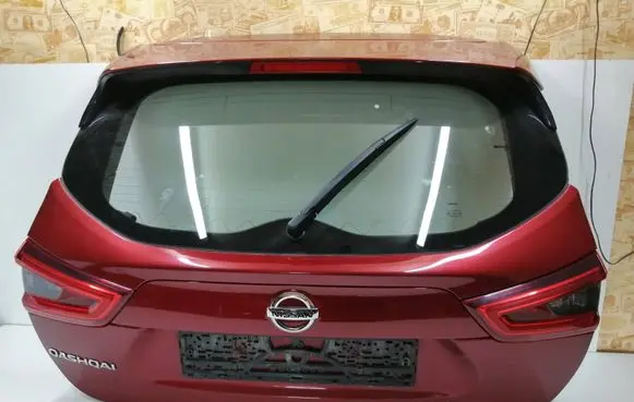 Nissan Qashqai Back/rear loading door 