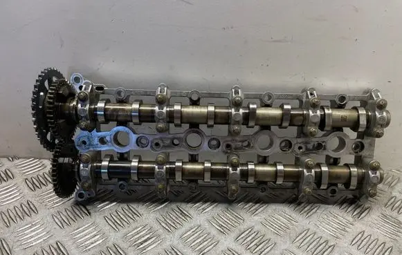BMW 3 E92 E93 Camshaft 8575437 8575438 7797511