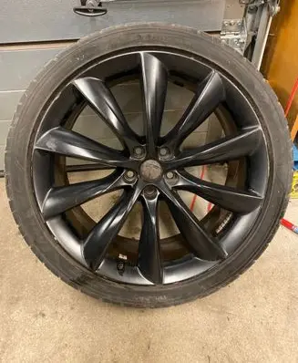 Tesla Model X R22 alloy rim 102724700 102724701E