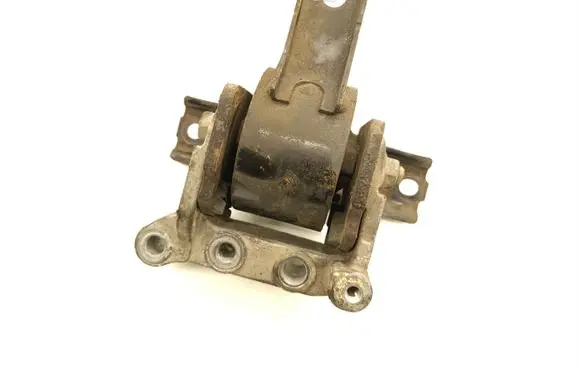 Engine mount bracket