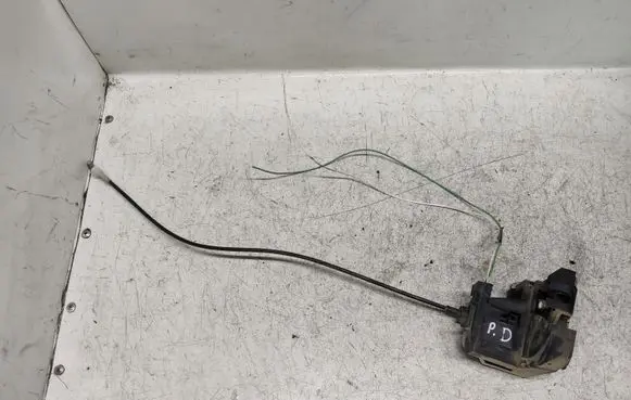 Renault Scenic I Front door lock