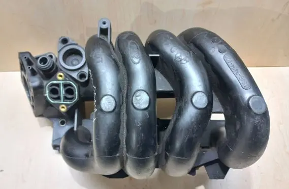 Ford Focus Intake manifold 1S4G9424B2C
