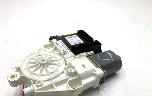 Audi A3 S3 8P Rear door window regulator motor 8P4959801B