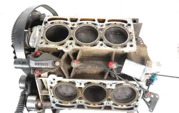 Peugeot 407 Engine block XFV