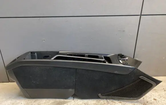 Volvo XC60 Center console 31417518 P31417529