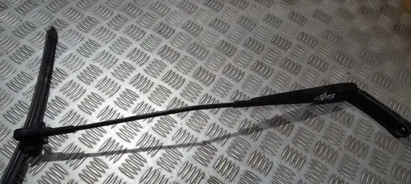 Volkswagen Golf V Front wiper blade arm 1k2955409