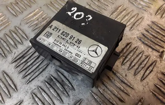 Mercedes-Benz E W211 Alarm control unit/module 2118209126 A2118209126