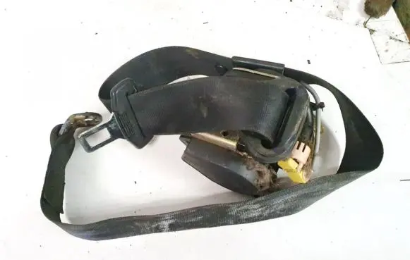 Audi A6 S6 C5 4B Front seatbelt 4b0857705a 560575300a
