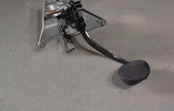 Mini One - Cooper R50 - 53 Clutch pedal 