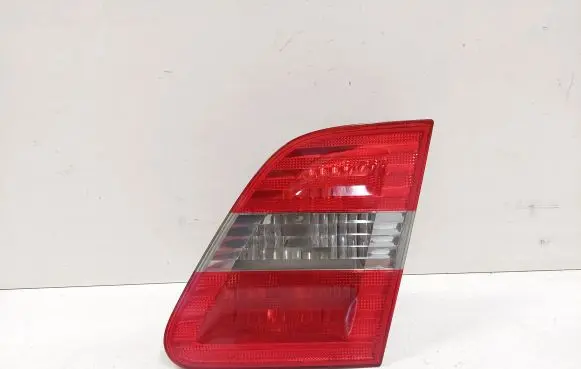 Mercedes-Benz B W245 Tailgate rear/tail lights A1698201664